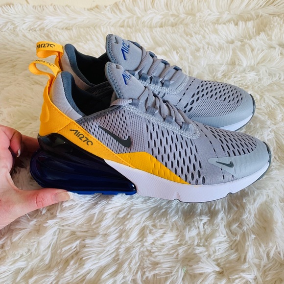 Nike Air Max 270 - Picture 6 of 8